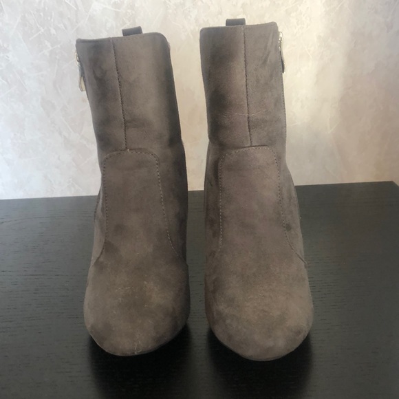 SOLD.Grey booties - Picture 2 of 3